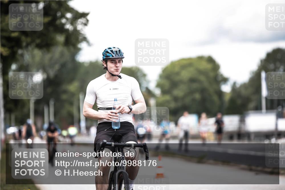 16.08.2026 - KN Förde Triathlon 2026 H.Heesch http://msf.ph/oto/9988176 16.08.2026 13:13:34 Radfahren 517, 538, 717, 736 meine-sportfotos.de