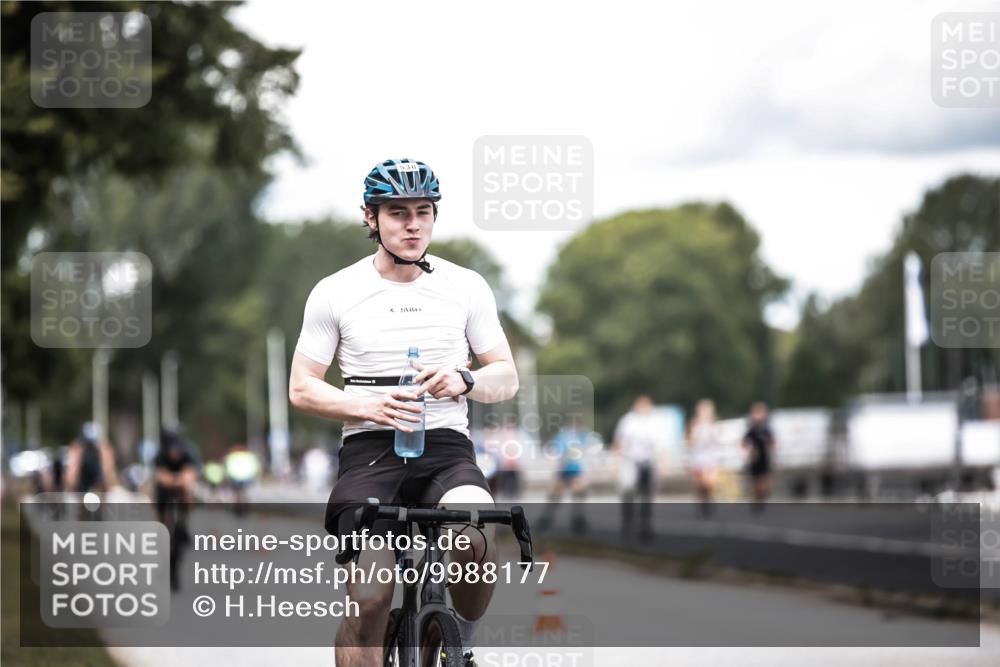 16.08.2026 - KN Förde Triathlon 2026 H.Heesch http://msf.ph/oto/9988177 16.08.2026 13:13:34 Radfahren 517, 538, 717, 736 meine-sportfotos.de