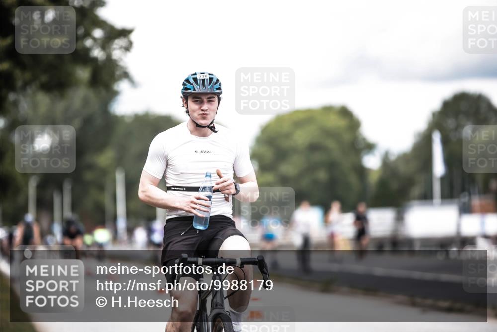 16.08.2026 - KN Förde Triathlon 2026 H.Heesch http://msf.ph/oto/9988179 16.08.2026 13:13:34 Radfahren 517, 538, 717, 736 meine-sportfotos.de