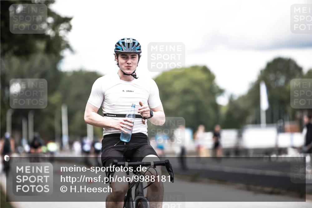 16.08.2026 - KN Förde Triathlon 2026 H.Heesch http://msf.ph/oto/9988181 16.08.2026 13:13:34 Radfahren 517, 538, 717, 736 meine-sportfotos.de