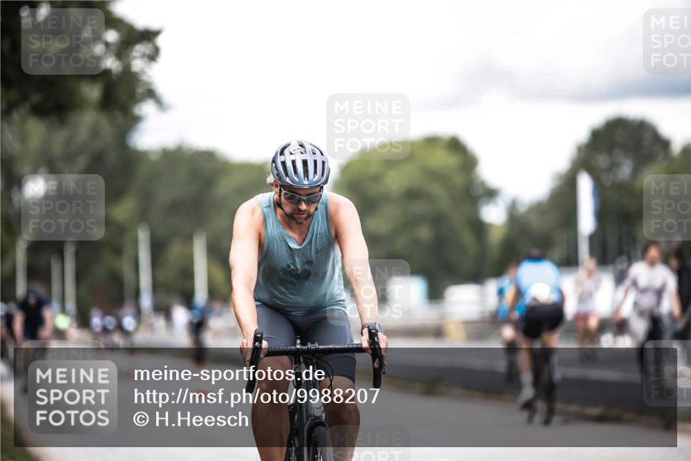 16.08.2026 - KN Förde Triathlon 2026 H.Heesch http://msf.ph/oto/9988207 16.08.2026 13:13:40 Radfahren 506, 577 meine-sportfotos.de