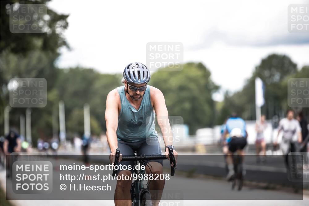 16.08.2026 - KN Förde Triathlon 2026 H.Heesch http://msf.ph/oto/9988208 16.08.2026 13:13:40 Radfahren 506, 577 meine-sportfotos.de