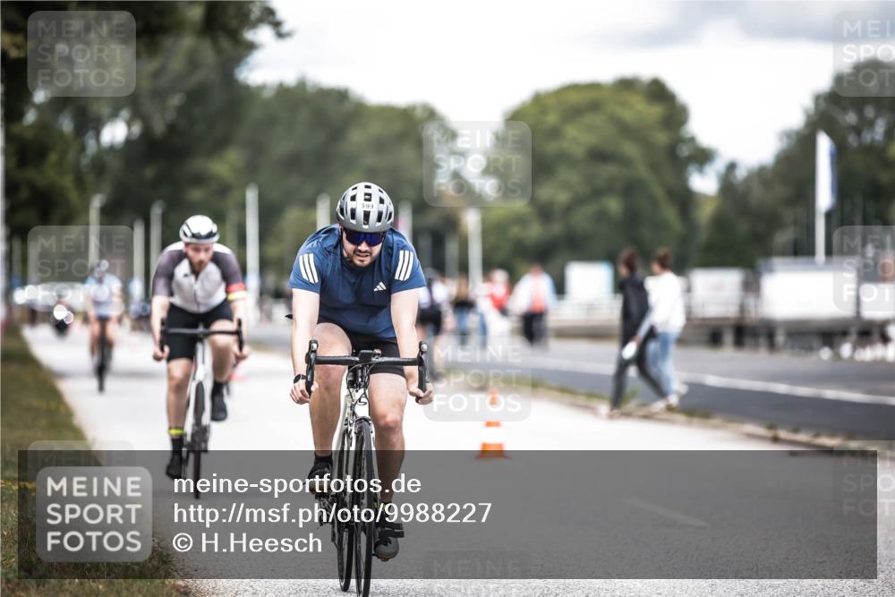 16.08.2026 - KN Förde Triathlon 2026 H.Heesch http://msf.ph/oto/9988227 16.08.2026 13:13:47 Radfahren 567, 571, 577, 585, 599, 703 meine-sportfotos.de