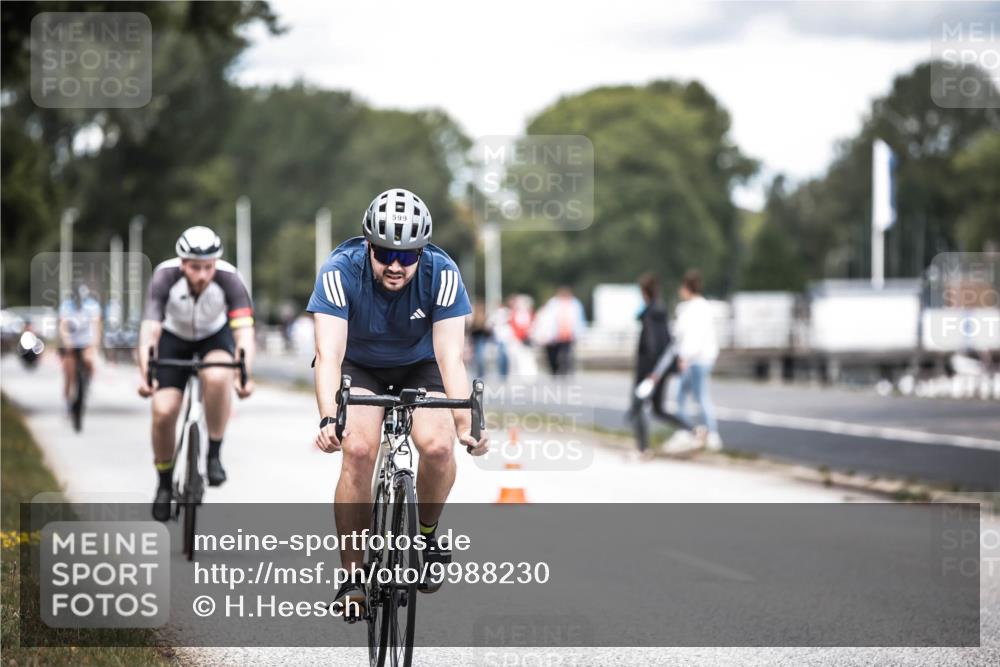 16.08.2026 - KN Förde Triathlon 2026 H.Heesch http://msf.ph/oto/9988230 16.08.2026 13:13:47 Radfahren 567, 571, 577, 585, 599, 703 meine-sportfotos.de