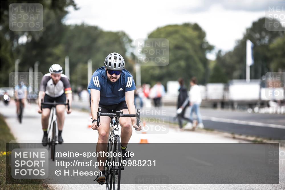 16.08.2026 - KN Förde Triathlon 2026 H.Heesch http://msf.ph/oto/9988231 16.08.2026 13:13:48 Radfahren 567, 571, 577, 585, 599, 608, 703 meine-sportfotos.de
