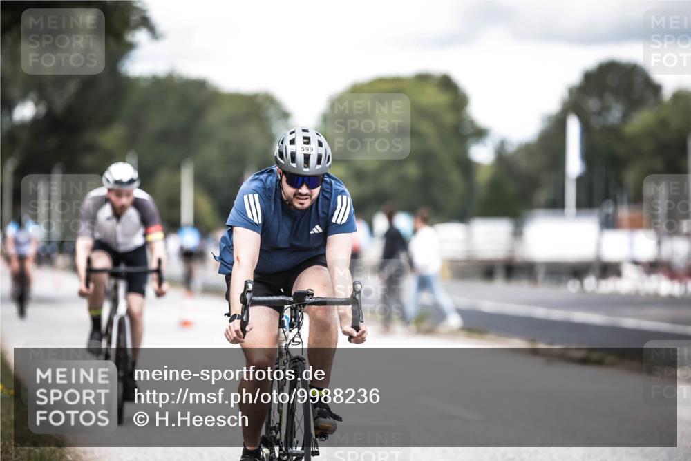 16.08.2026 - KN Förde Triathlon 2026 H.Heesch http://msf.ph/oto/9988236 16.08.2026 13:13:48 Radfahren 567, 571, 577, 585, 599, 608, 703 meine-sportfotos.de
