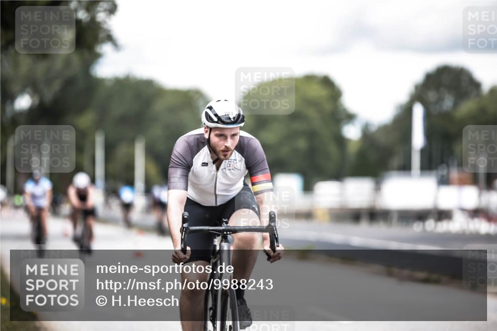 16.08.2026 - KN Förde Triathlon 2026 H.Heesch http://msf.ph/oto/9988243 16.08.2026 13:13:49 Radfahren 535, 567, 571, 585, 599, 608, 703, 731 meine-sportfotos.de
