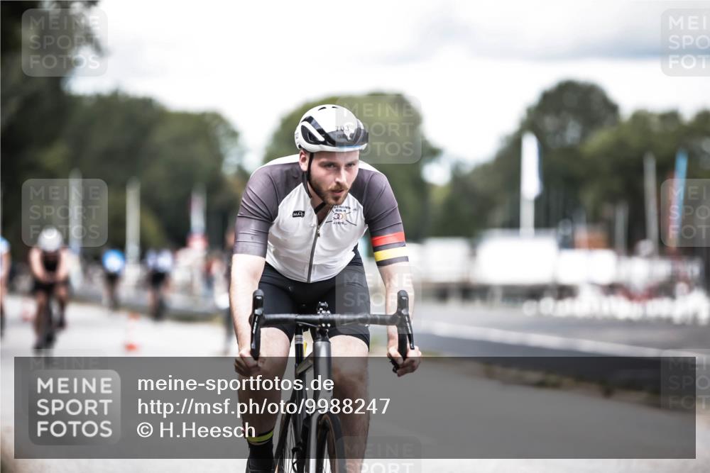 16.08.2026 - KN Förde Triathlon 2026 H.Heesch http://msf.ph/oto/9988247 16.08.2026 13:13:49 Radfahren 535, 567, 571, 585, 599, 608, 703, 731 meine-sportfotos.de