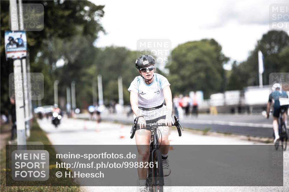 16.08.2026 - KN Förde Triathlon 2026 H.Heesch http://msf.ph/oto/9988261 16.08.2026 13:13:54 Radfahren 511, 535, 567, 585, 608, 731 meine-sportfotos.de