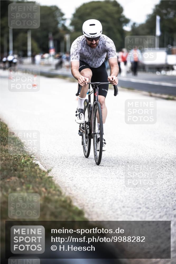 16.08.2026 - KN Förde Triathlon 2026 H.Heesch http://msf.ph/oto/9988282 16.08.2026 13:14:09 Radfahren 509, 545 meine-sportfotos.de