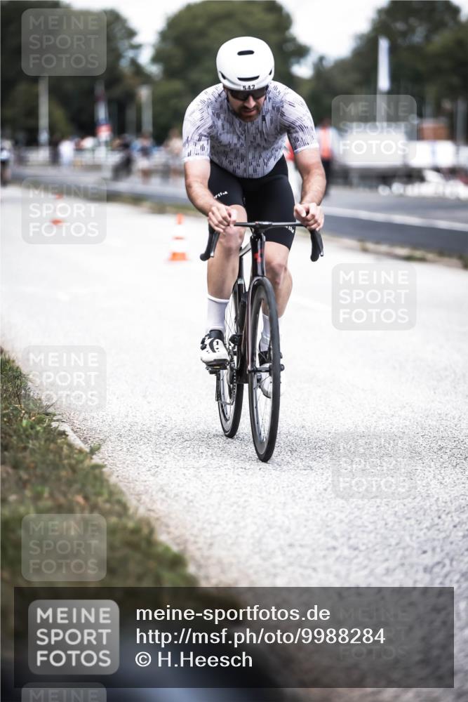 16.08.2026 - KN Förde Triathlon 2026 H.Heesch http://msf.ph/oto/9988284 16.08.2026 13:14:09 Radfahren 509, 545 meine-sportfotos.de