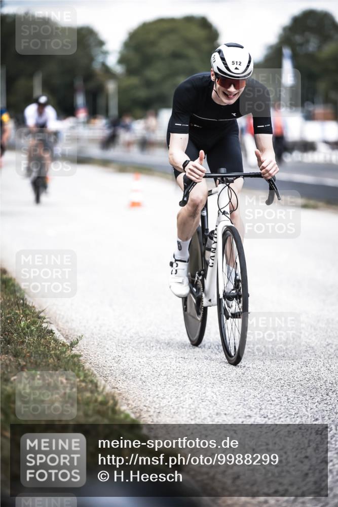 16.08.2026 - KN Förde Triathlon 2026 H.Heesch http://msf.ph/oto/9988299 16.08.2026 13:14:15 Radfahren 509, 530, 540, 548, 604, 611 meine-sportfotos.de