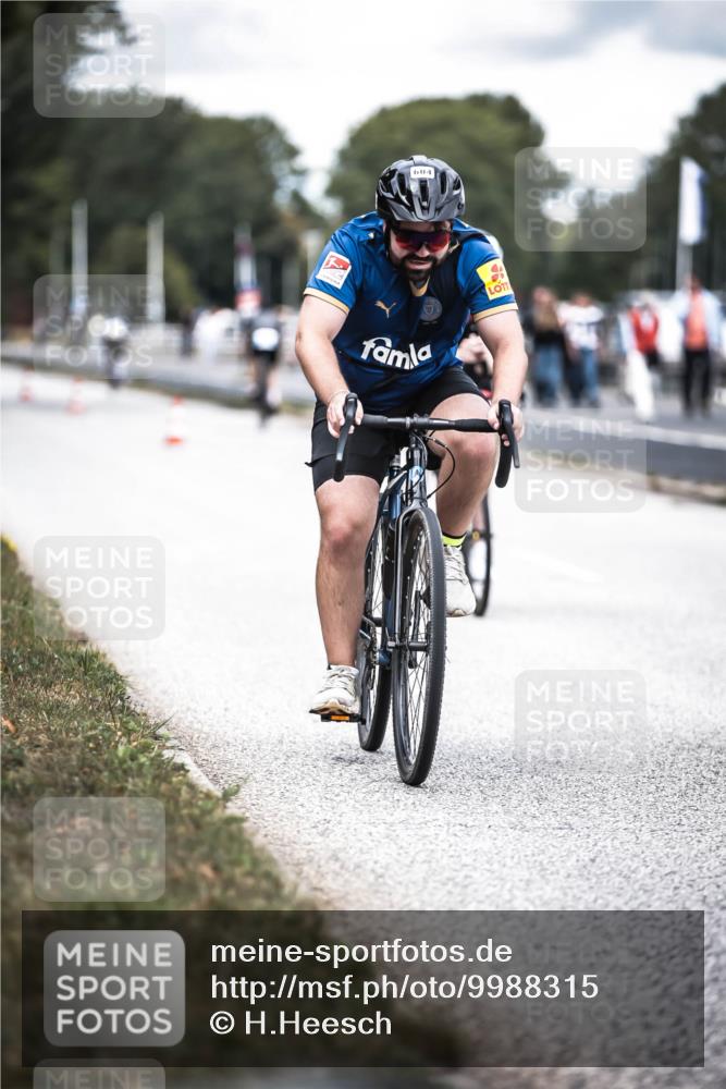 16.08.2026 - KN Förde Triathlon 2026 H.Heesch http://msf.ph/oto/9988315 16.08.2026 13:14:17 Radfahren 530, 540, 548, 604, 611, 705 meine-sportfotos.de