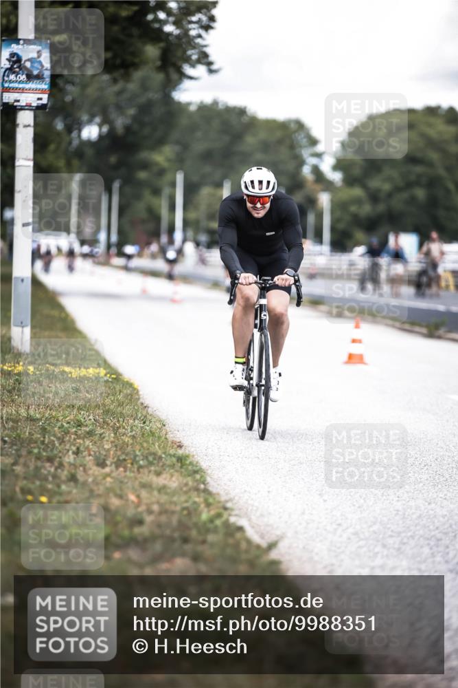 16.08.2026 - KN Förde Triathlon 2026 H.Heesch http://msf.ph/oto/9988351 16.08.2026 13:14:24 Radfahren 546, 555, 561, 568, 610, 705, 740 meine-sportfotos.de