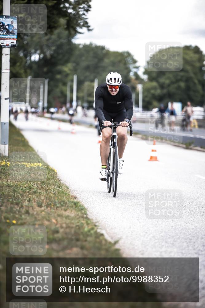 16.08.2026 - KN Förde Triathlon 2026 H.Heesch http://msf.ph/oto/9988352 16.08.2026 13:14:24 Radfahren 546, 555, 561, 568, 610, 705, 740 meine-sportfotos.de