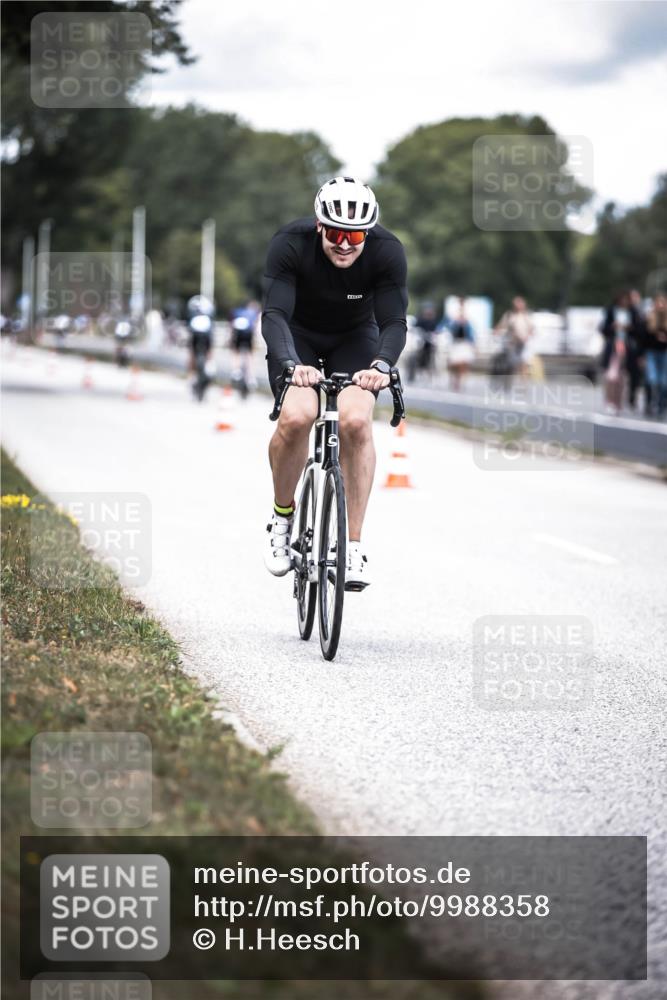 16.08.2026 - KN Förde Triathlon 2026 H.Heesch http://msf.ph/oto/9988358 16.08.2026 13:14:24 Radfahren 546, 555, 561, 568, 610, 705, 740 meine-sportfotos.de