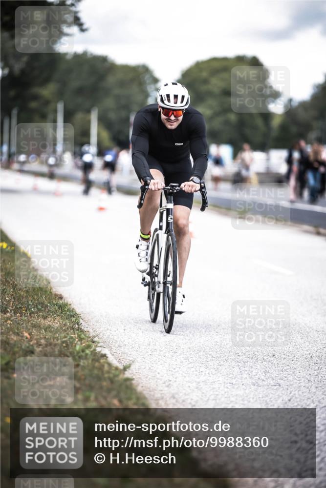 16.08.2026 - KN Förde Triathlon 2026 H.Heesch http://msf.ph/oto/9988360 16.08.2026 13:14:25 Radfahren 546, 555, 561, 568, 610, 705, 740 meine-sportfotos.de