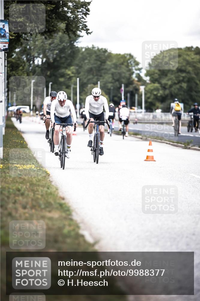16.08.2026 - KN Förde Triathlon 2026 H.Heesch http://msf.ph/oto/9988377 16.08.2026 13:14:36 Radfahren 521, 533, 724, 726, 739 meine-sportfotos.de