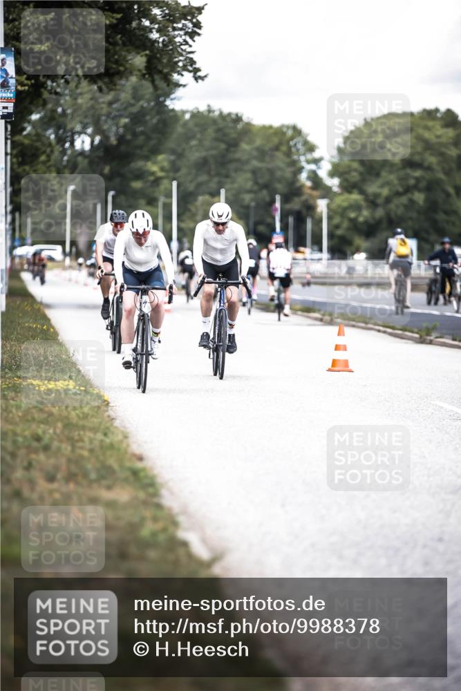 16.08.2026 - KN Förde Triathlon 2026 H.Heesch http://msf.ph/oto/9988378 16.08.2026 13:14:36 Radfahren 521, 533, 724, 726, 739 meine-sportfotos.de