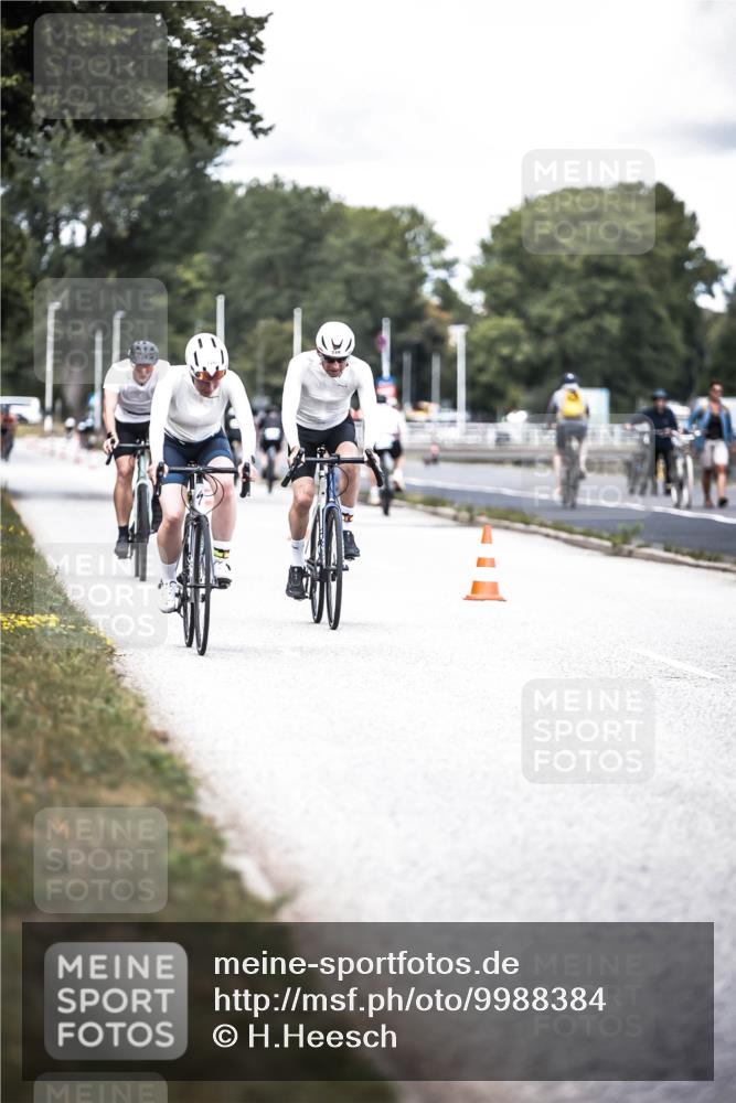 16.08.2026 - KN Förde Triathlon 2026 H.Heesch http://msf.ph/oto/9988384 16.08.2026 13:14:37 Radfahren 521, 533, 724, 726, 739 meine-sportfotos.de