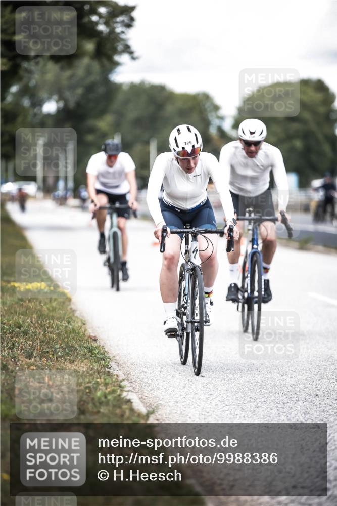 16.08.2026 - KN Förde Triathlon 2026 H.Heesch http://msf.ph/oto/9988386 16.08.2026 13:14:38 Radfahren 528, 533, 724, 726, 739 meine-sportfotos.de