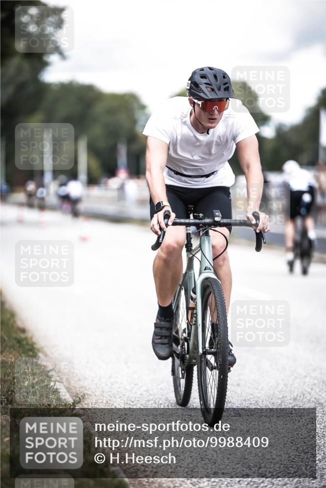 16.08.2026 - KN Förde Triathlon 2026 H.Heesch http://msf.ph/oto/9988409 16.08.2026 13:14:40 Radfahren 528, 533, 724, 726, 739 meine-sportfotos.de