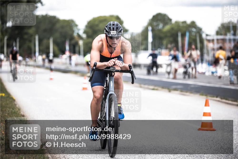 16.08.2026 - KN Förde Triathlon 2026 H.Heesch http://msf.ph/oto/9988429 16.08.2026 13:14:51 Radfahren 513, 550 meine-sportfotos.de