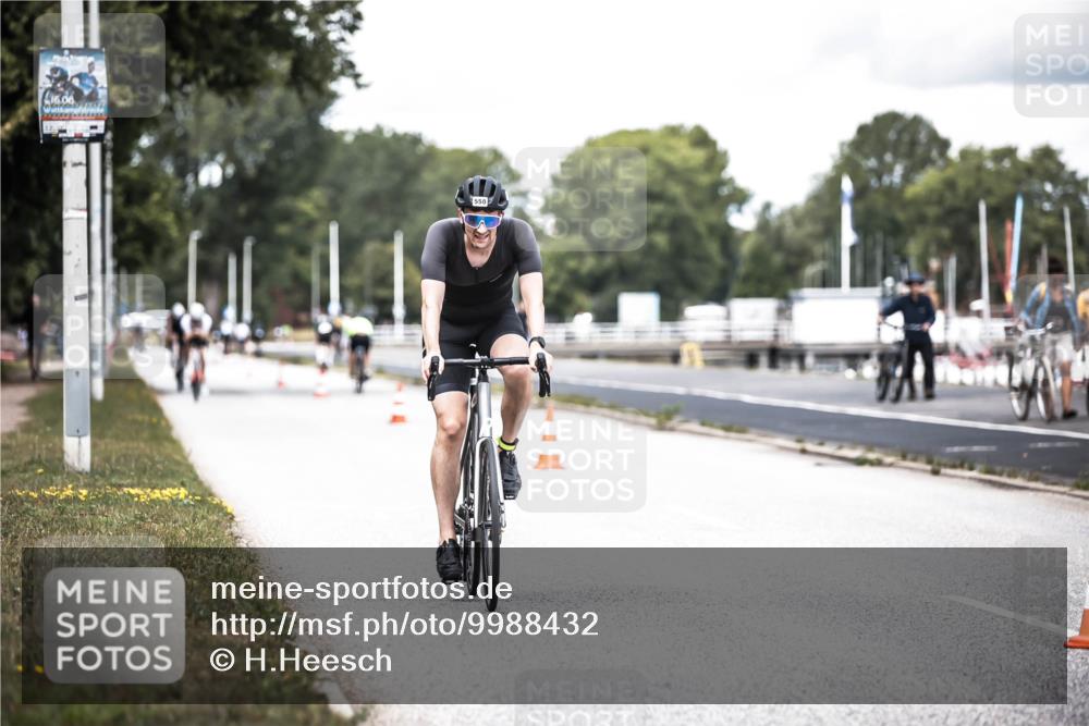 16.08.2026 - KN Förde Triathlon 2026 H.Heesch http://msf.ph/oto/9988432 16.08.2026 13:14:54 Radfahren 513, 550 meine-sportfotos.de
