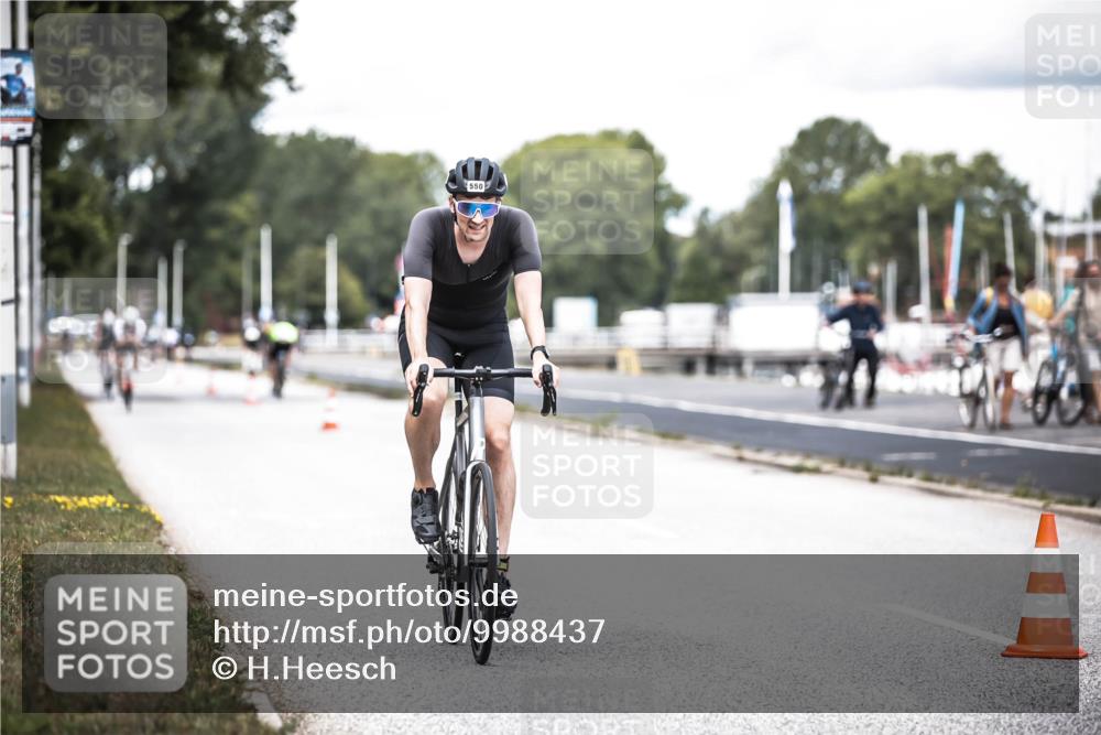 16.08.2026 - KN Förde Triathlon 2026 H.Heesch http://msf.ph/oto/9988437 16.08.2026 13:14:54 Radfahren 513, 550 meine-sportfotos.de