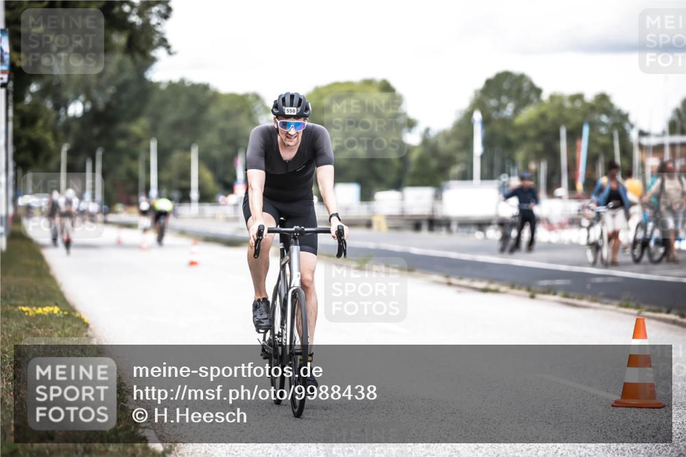 16.08.2026 - KN Förde Triathlon 2026 H.Heesch http://msf.ph/oto/9988438 16.08.2026 13:14:55 Radfahren 550 meine-sportfotos.de