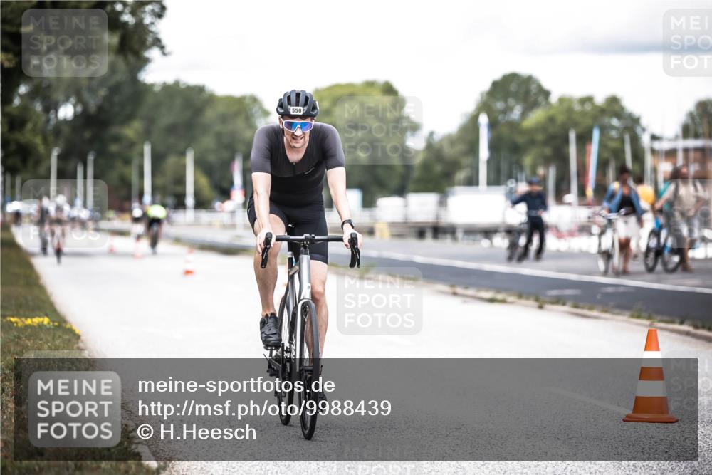 16.08.2026 - KN Förde Triathlon 2026 H.Heesch http://msf.ph/oto/9988439 16.08.2026 13:14:55 Radfahren 550 meine-sportfotos.de