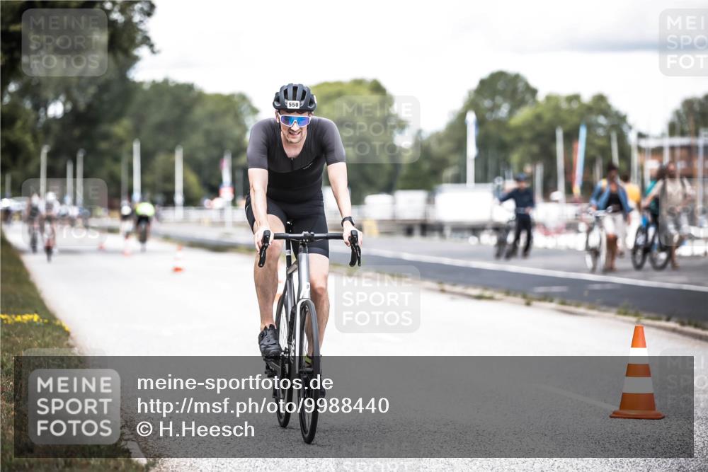 16.08.2026 - KN Förde Triathlon 2026 H.Heesch http://msf.ph/oto/9988440 16.08.2026 13:14:55 Radfahren 550 meine-sportfotos.de