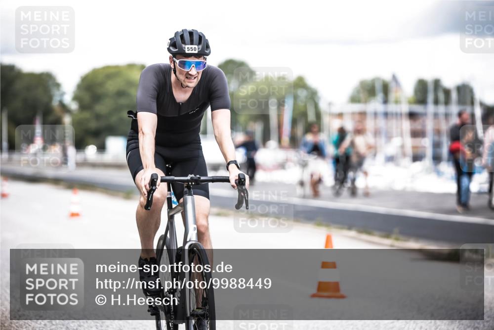 16.08.2026 - KN Förde Triathlon 2026 H.Heesch http://msf.ph/oto/9988449 16.08.2026 13:14:55 Radfahren 550 meine-sportfotos.de
