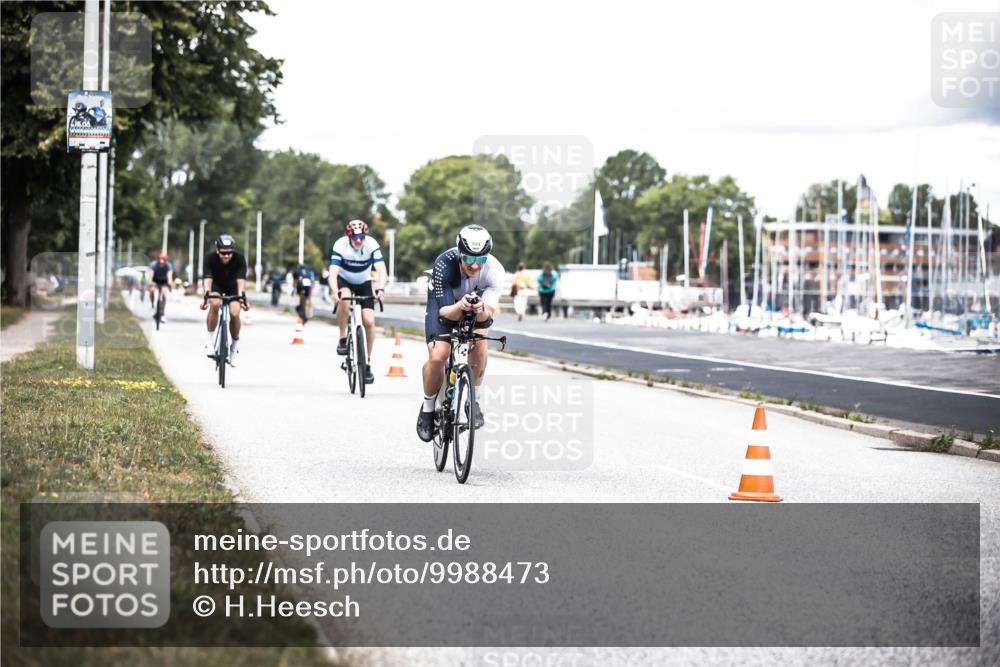 16.08.2026 - KN Förde Triathlon 2026 H.Heesch http://msf.ph/oto/9988473 16.08.2026 13:15:19 Radfahren 575, 708, 711 meine-sportfotos.de
