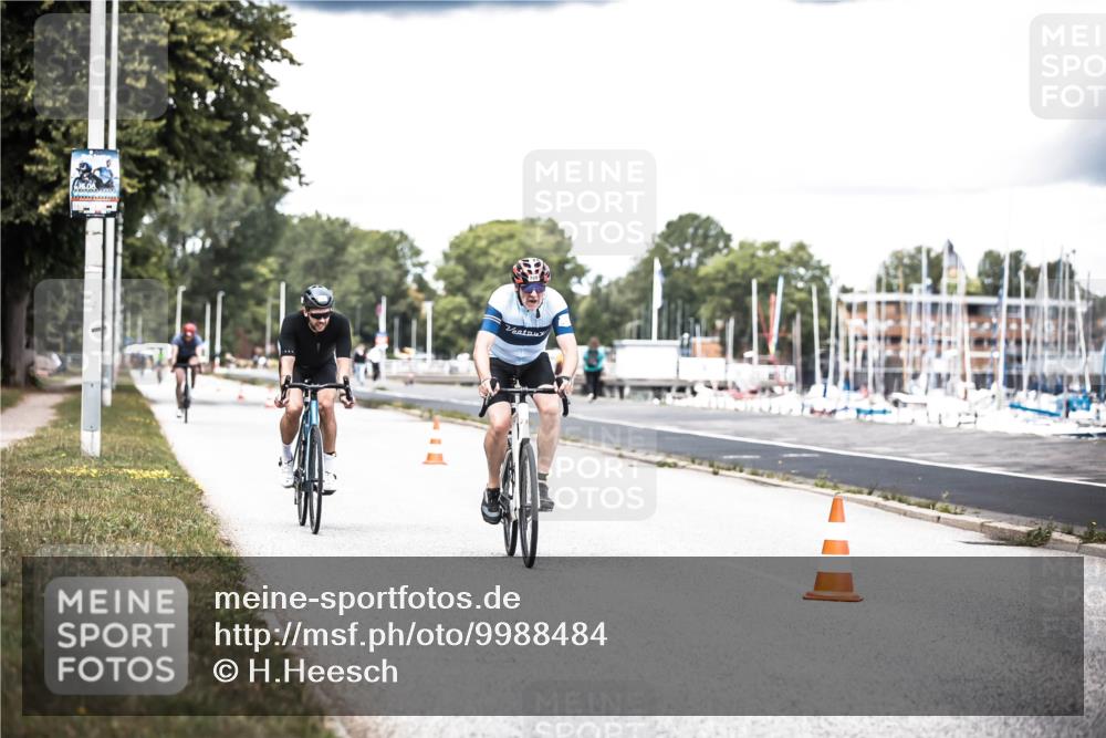 16.08.2026 - KN Förde Triathlon 2026 H.Heesch http://msf.ph/oto/9988484 16.08.2026 13:15:20 Radfahren 575, 708, 711 meine-sportfotos.de