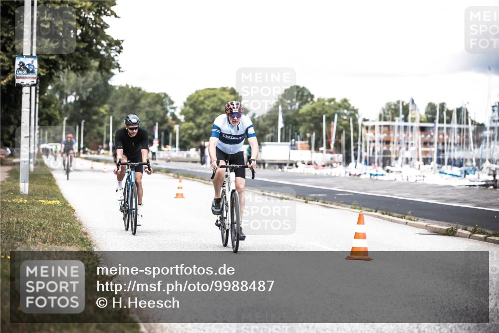 16.08.2026 - KN Förde Triathlon 2026 H.Heesch http://msf.ph/oto/9988487 16.08.2026 13:15:20 Radfahren 575, 708, 711 meine-sportfotos.de