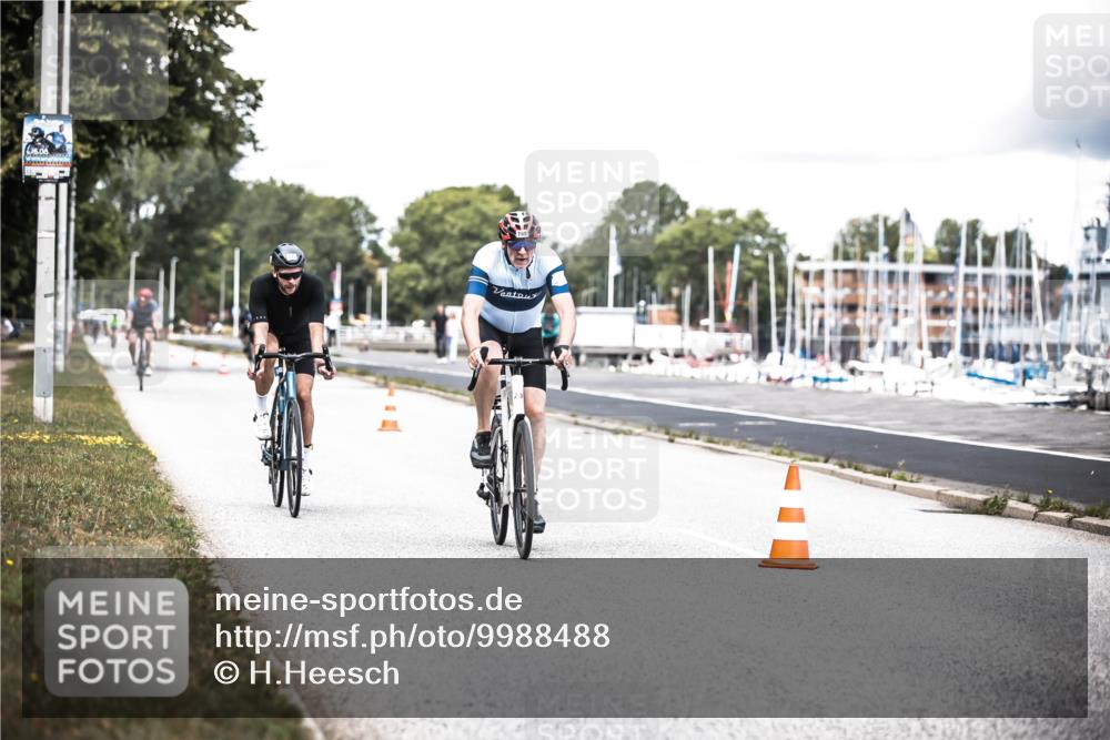 16.08.2026 - KN Förde Triathlon 2026 H.Heesch http://msf.ph/oto/9988488 16.08.2026 13:15:20 Radfahren 575, 708, 711 meine-sportfotos.de