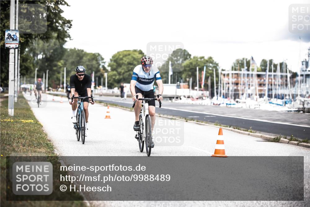16.08.2026 - KN Förde Triathlon 2026 H.Heesch http://msf.ph/oto/9988489 16.08.2026 13:15:20 Radfahren 575, 708, 711 meine-sportfotos.de