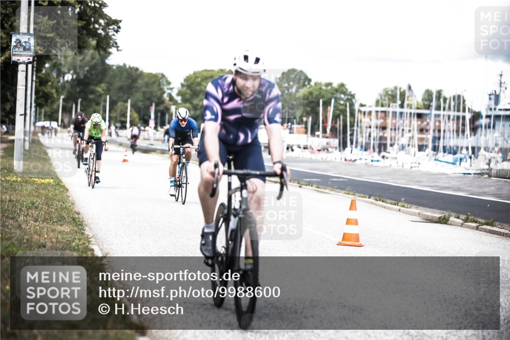 16.08.2026 - KN Förde Triathlon 2026 H.Heesch http://msf.ph/oto/9988600 16.08.2026 13:15:48 Radfahren 569, 573, 587, 606, 742 meine-sportfotos.de