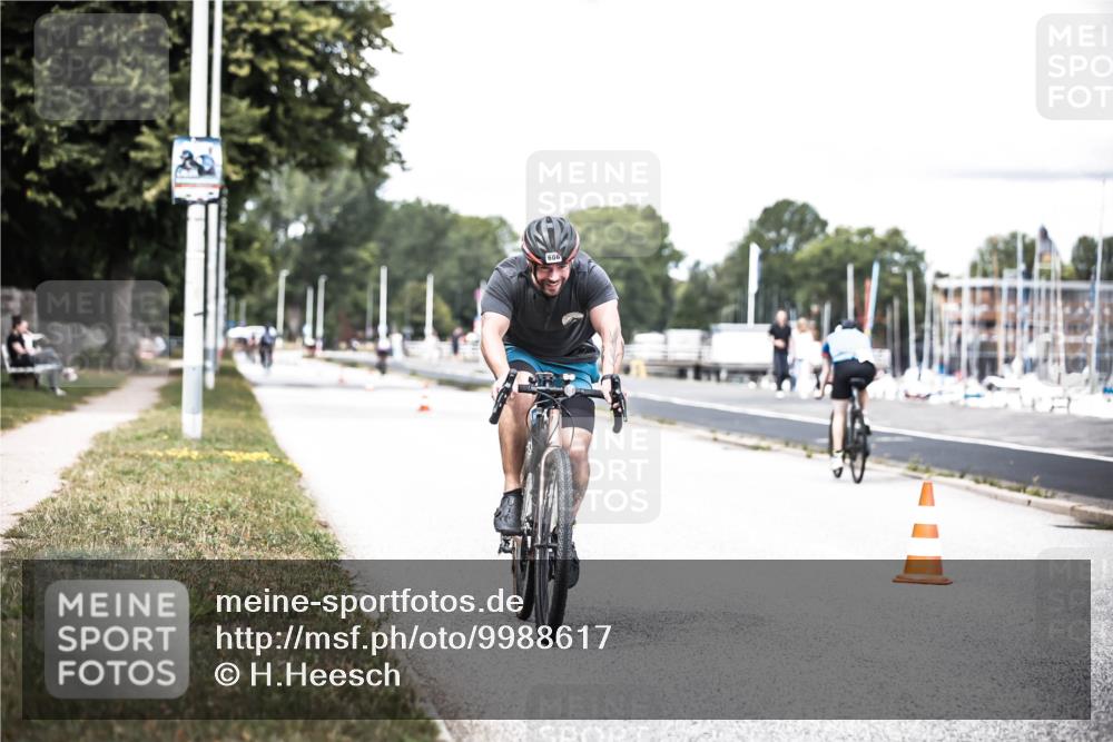 16.08.2026 - KN Förde Triathlon 2026 H.Heesch http://msf.ph/oto/9988617 16.08.2026 13:15:51 Radfahren 569, 606, 742 meine-sportfotos.de