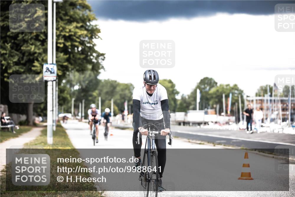 16.08.2026 - KN Förde Triathlon 2026 H.Heesch http://msf.ph/oto/9988641 16.08.2026 13:16:03 Radfahren 517, 525, 527, 571, 734 meine-sportfotos.de