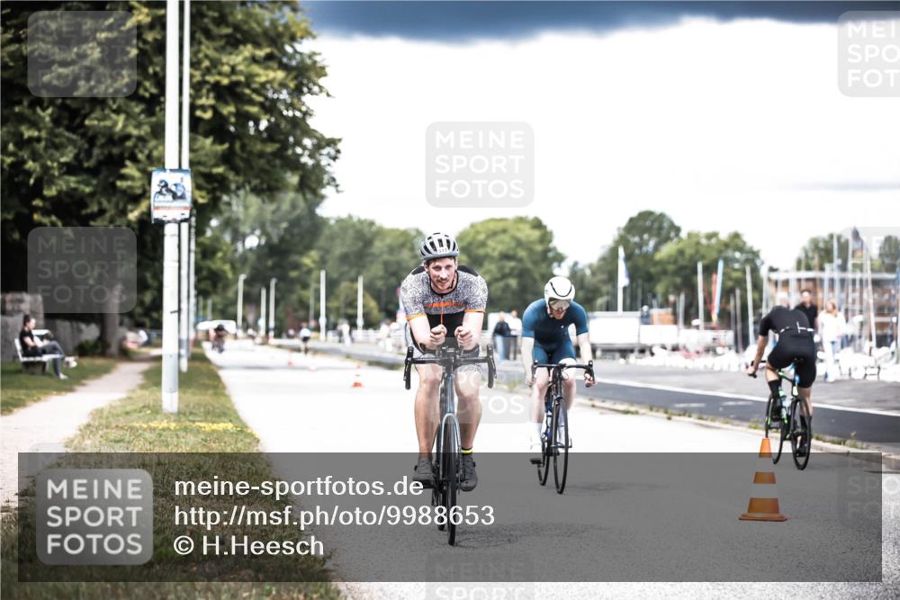 16.08.2026 - KN Förde Triathlon 2026 H.Heesch http://msf.ph/oto/9988653 16.08.2026 13:16:05 Radfahren 517, 525, 571, 734 meine-sportfotos.de