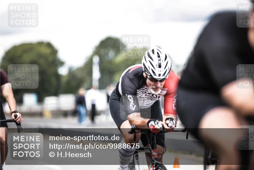 16.08.2026 - KN Förde Triathlon 2026 H.Heesch http://msf.ph/oto/9988675 16.08.2026 13:16:18 Radfahren 519, 520, 535, 552, 567, 585, 715, 717, 727, 732 meine-sportfotos.de