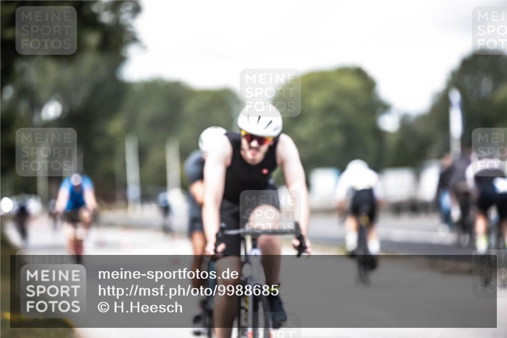 16.08.2026 - KN Förde Triathlon 2026 H.Heesch http://msf.ph/oto/9988685 16.08.2026 13:16:19 Radfahren 519, 520, 535, 552, 565, 567, 585, 715, 717, 727 meine-sportfotos.de