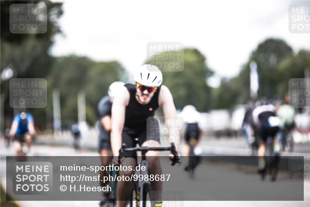 16.08.2026 - KN Förde Triathlon 2026 H.Heesch http://msf.ph/oto/9988687 16.08.2026 13:16:19 Radfahren 519, 520, 535, 552, 565, 567, 585, 715, 717, 727 meine-sportfotos.de