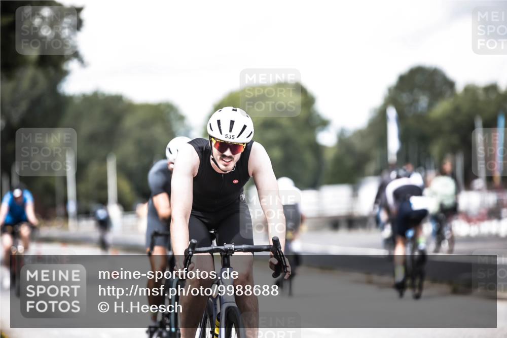 16.08.2026 - KN Förde Triathlon 2026 H.Heesch http://msf.ph/oto/9988688 16.08.2026 13:16:19 Radfahren 519, 520, 535, 552, 565, 567, 585, 715, 717, 727 meine-sportfotos.de