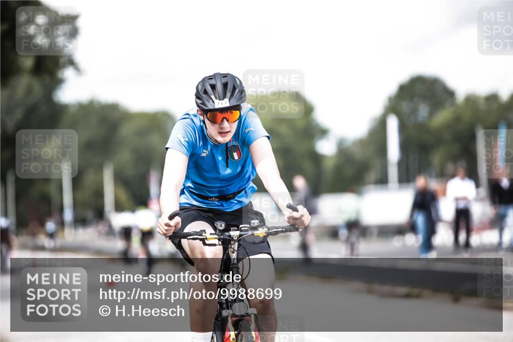 16.08.2026 - KN Förde Triathlon 2026 H.Heesch http://msf.ph/oto/9988699 16.08.2026 13:16:23 Radfahren 519, 520, 565, 611, 715, 717 meine-sportfotos.de
