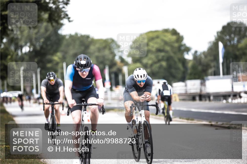 16.08.2026 - KN Förde Triathlon 2026 H.Heesch http://msf.ph/oto/9988723 16.08.2026 13:16:28 Radfahren 545, 611, 725 meine-sportfotos.de