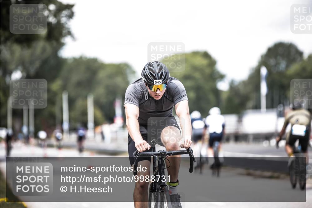 16.08.2026 - KN Förde Triathlon 2026 H.Heesch http://msf.ph/oto/9988731 16.08.2026 13:16:30 Radfahren 545, 579, 611, 725 meine-sportfotos.de