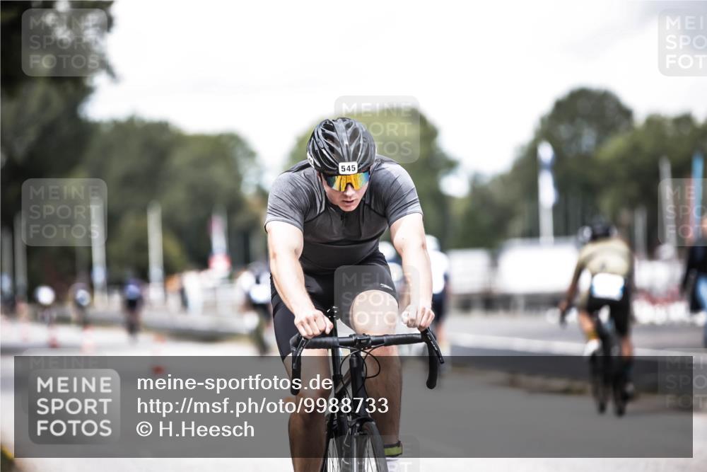 16.08.2026 - KN Förde Triathlon 2026 H.Heesch http://msf.ph/oto/9988733 16.08.2026 13:16:30 Radfahren 545, 579, 611, 725 meine-sportfotos.de